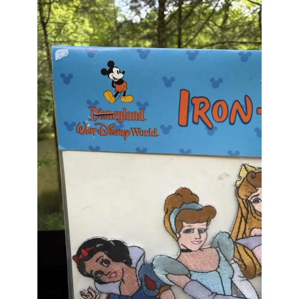 Vtg Disney Store 1900’s CINDERELLA SLEEPING BEAUTY Princess Iron-On Patch New!